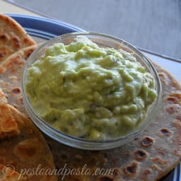 Avocado yoghurt dip