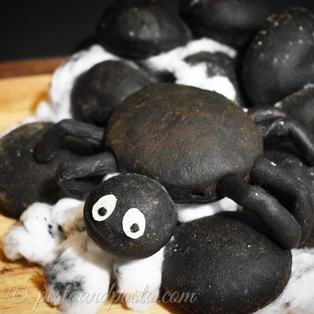 Spooky Bomboloni