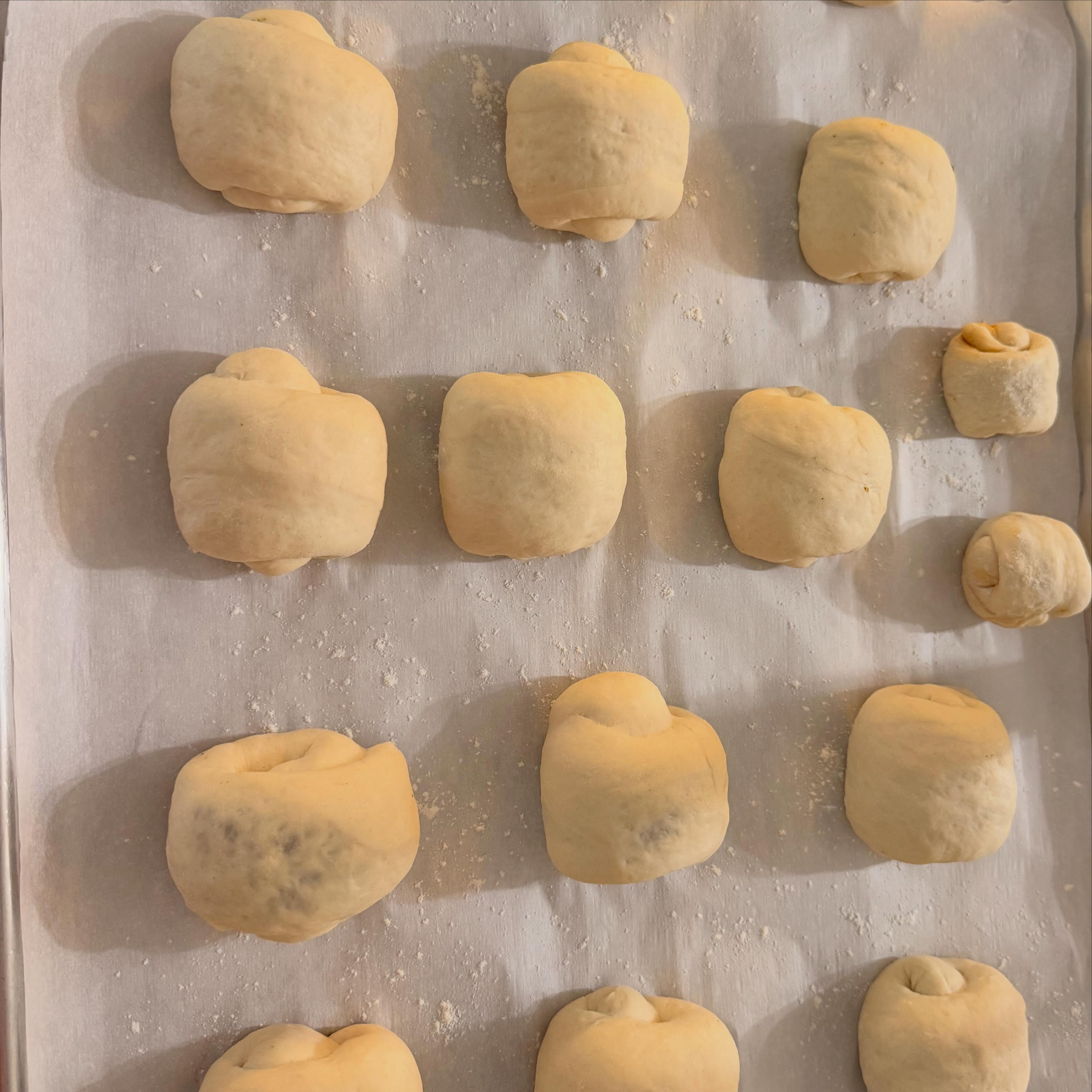 Curry leaf podi bread rolls
